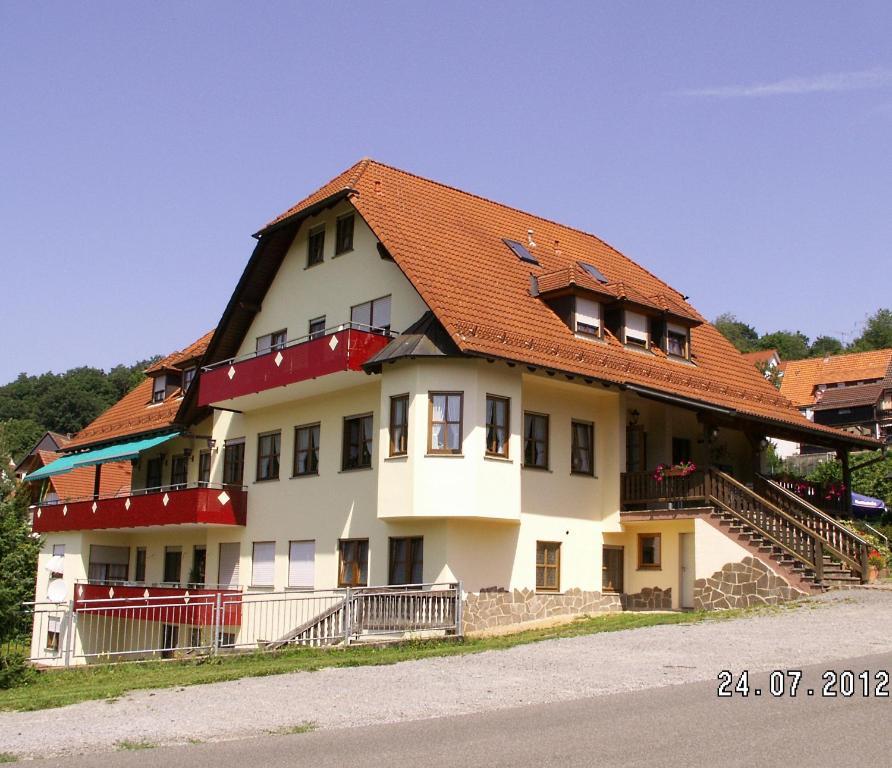 Landgasthof Zum Hirschen Hotel Hafenlohr Eksteriør billede